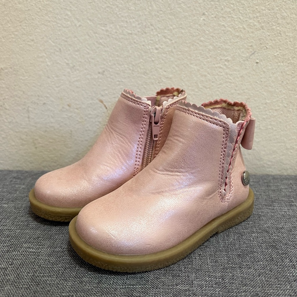 Nicole Miller Light Pink Kids Boots